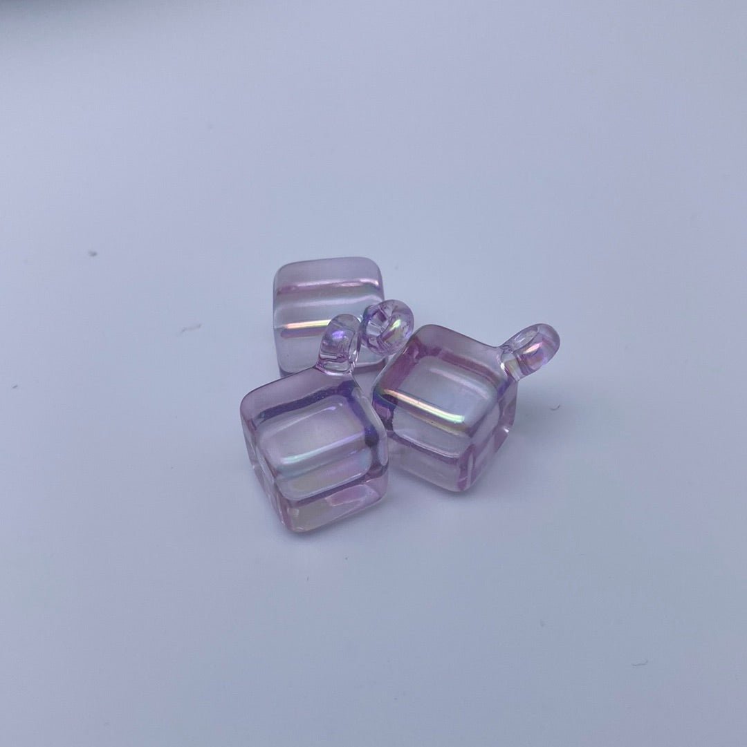 18. clear UV pendant cube beads - Romo bead