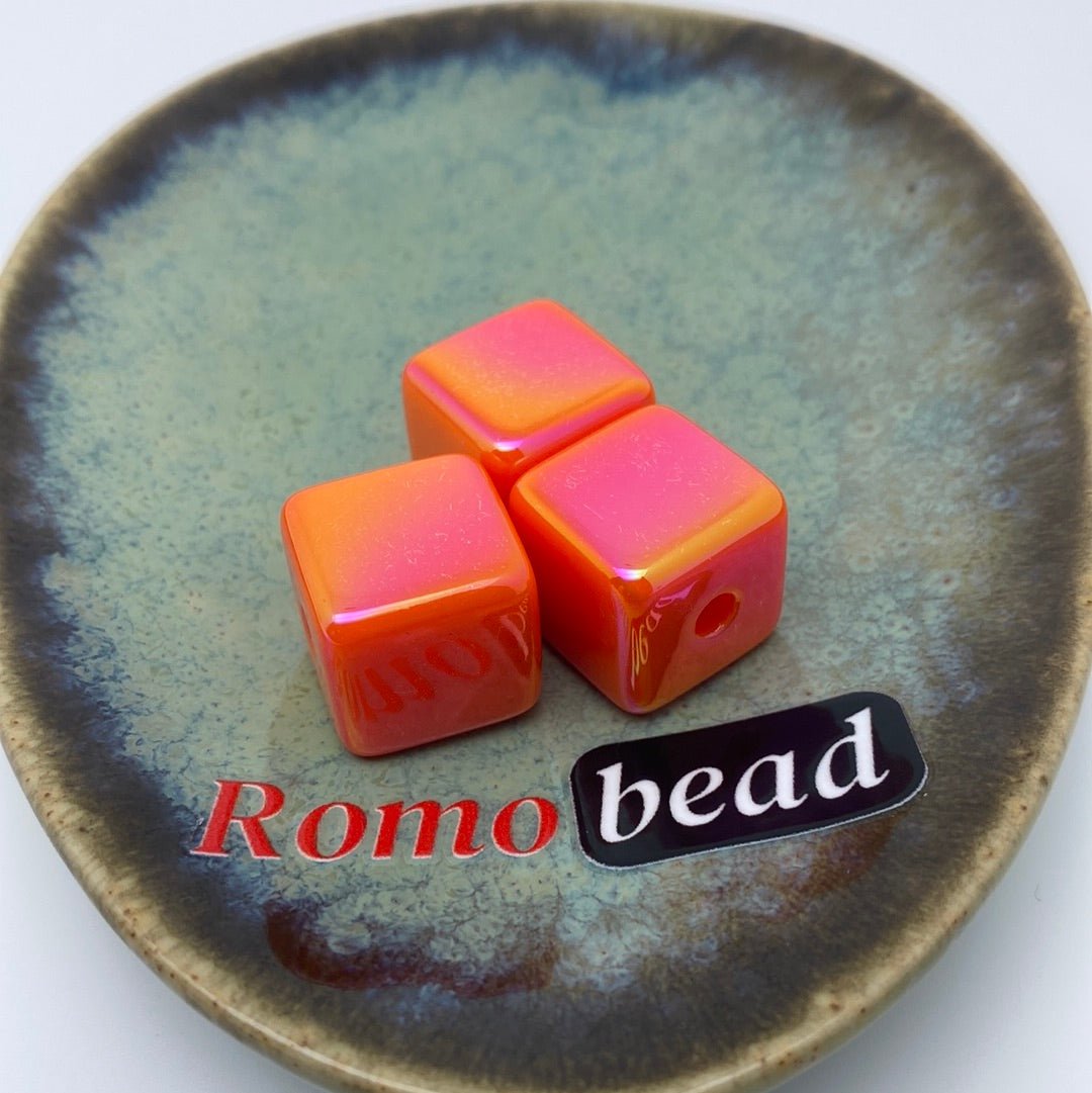 20. cube beads - Romo bead