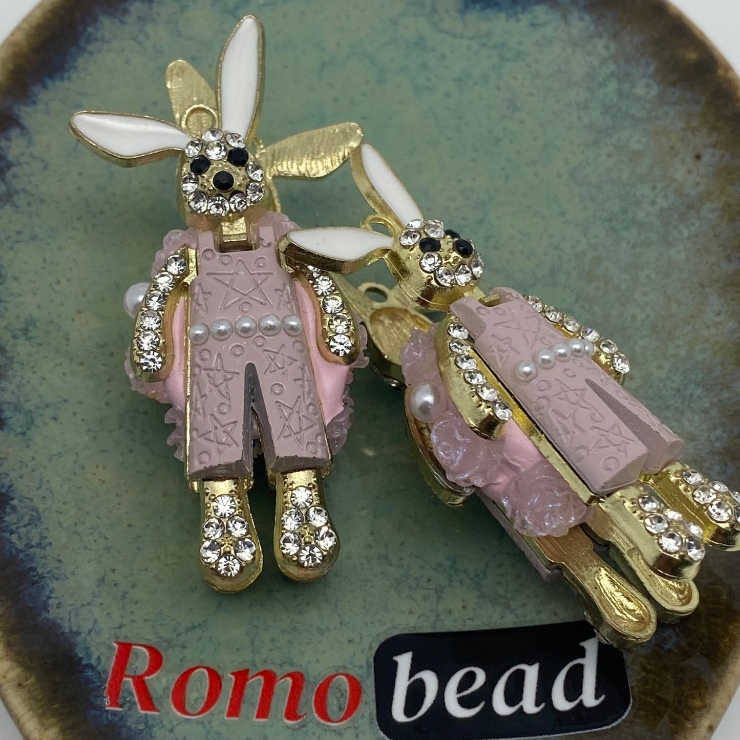 276.supper fancy Rabbit - Romo bead