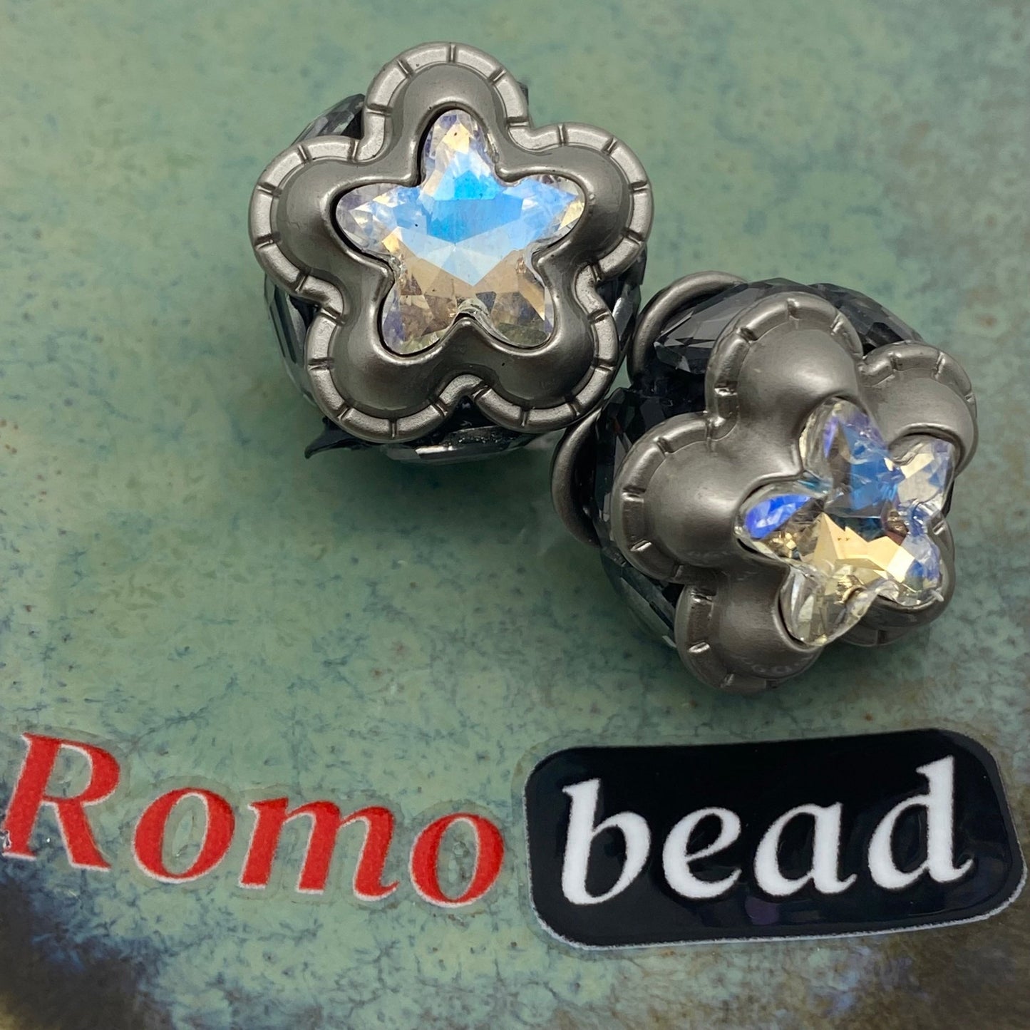 292.supper fancy star - Romo bead