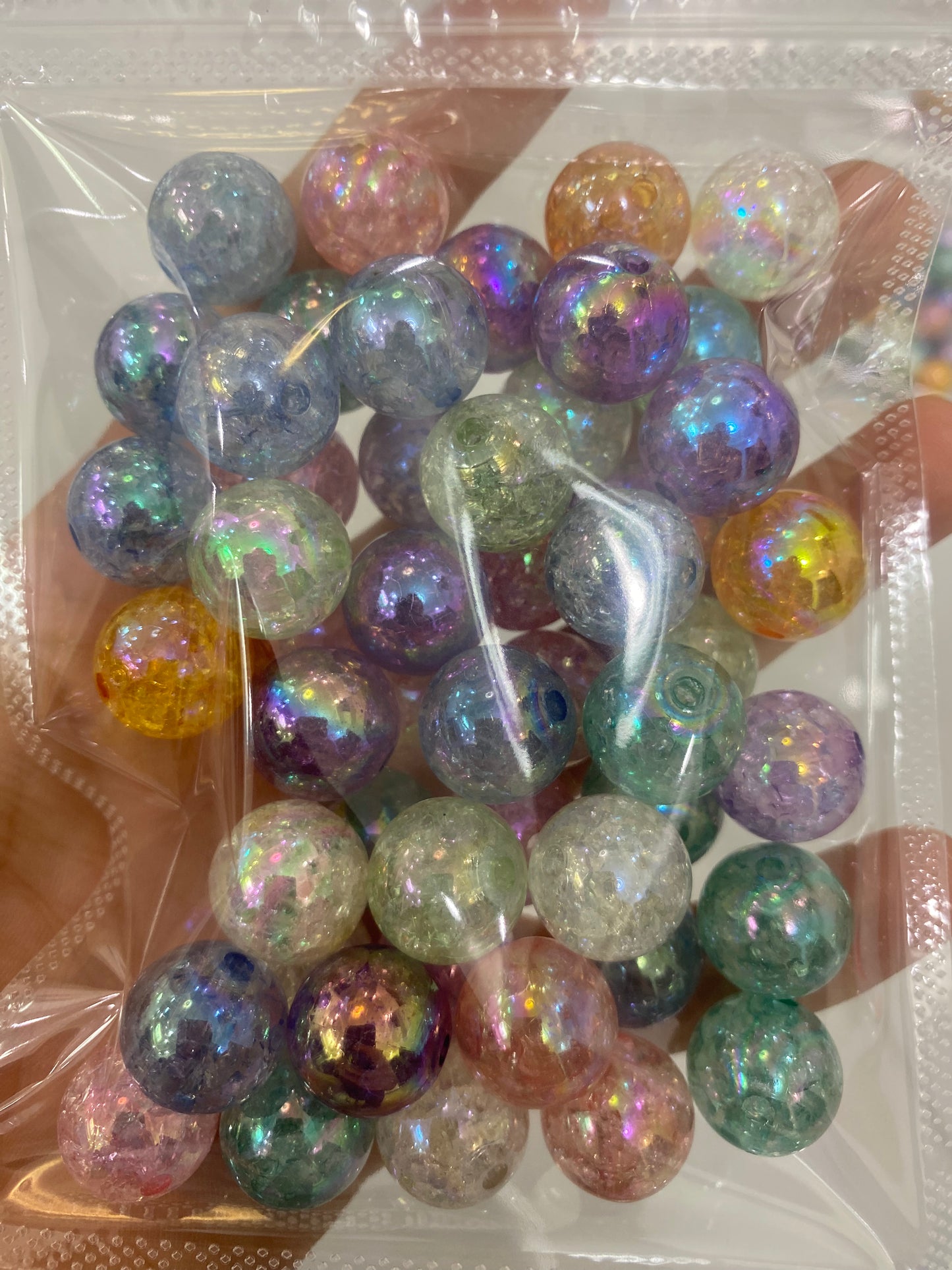 352. Round uv beads crackle 16mm mix color 50 pcs