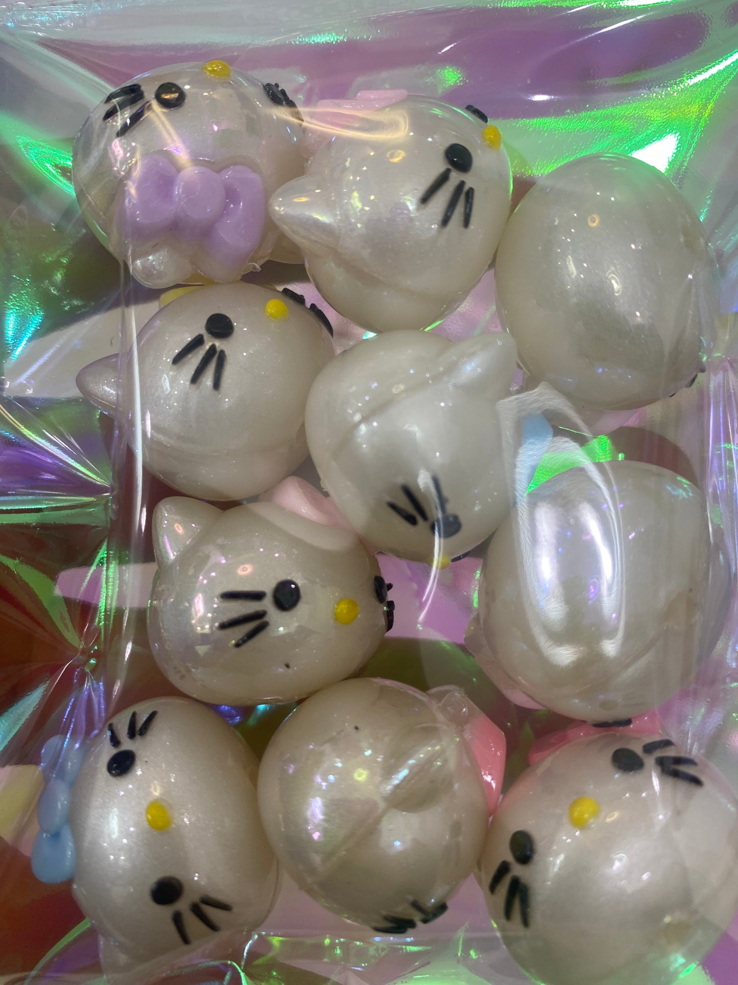 357. Characters HK 10pcs mix color