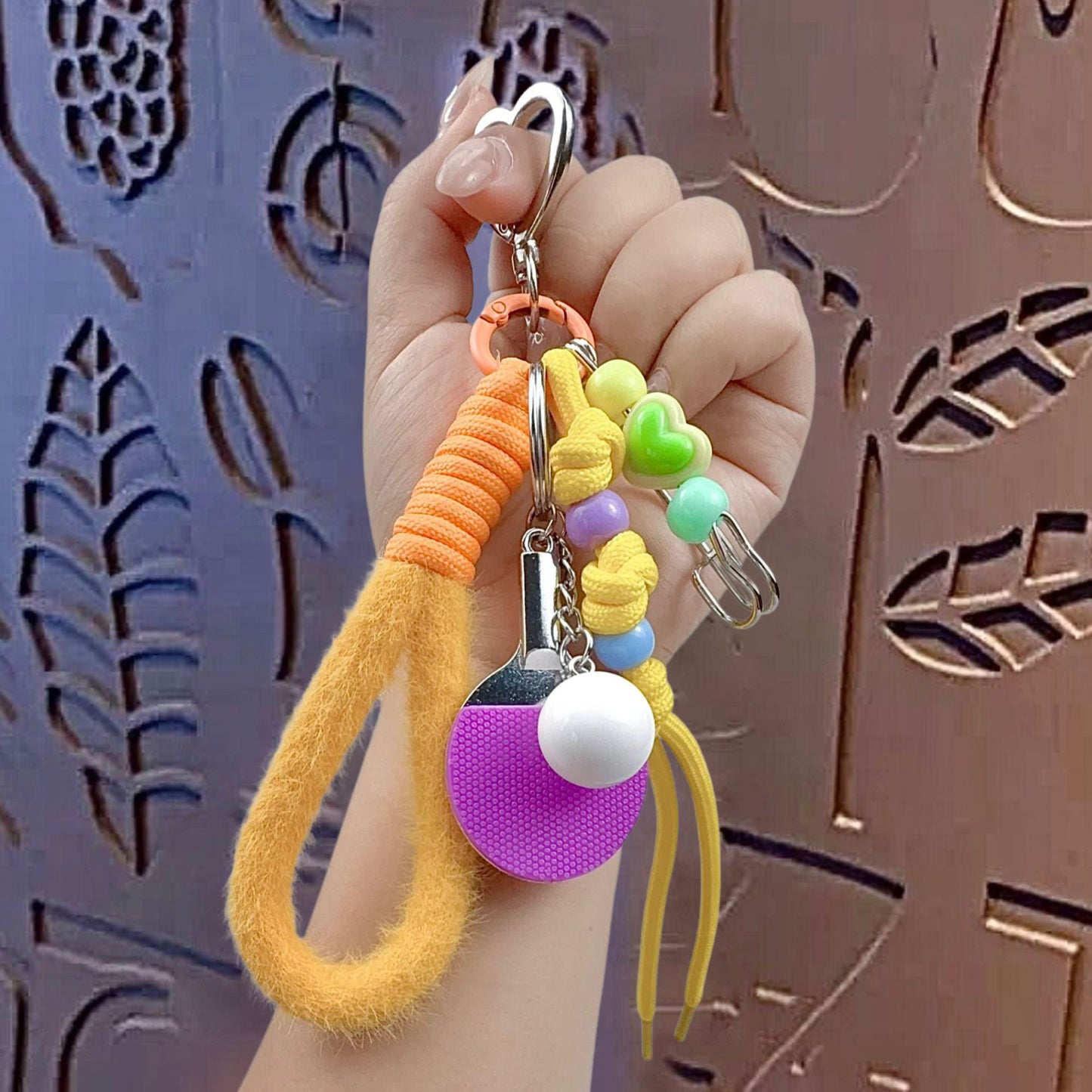 Creative miu tie table tennis love bracelet keychain pendant couple car bag keychain pendant gift