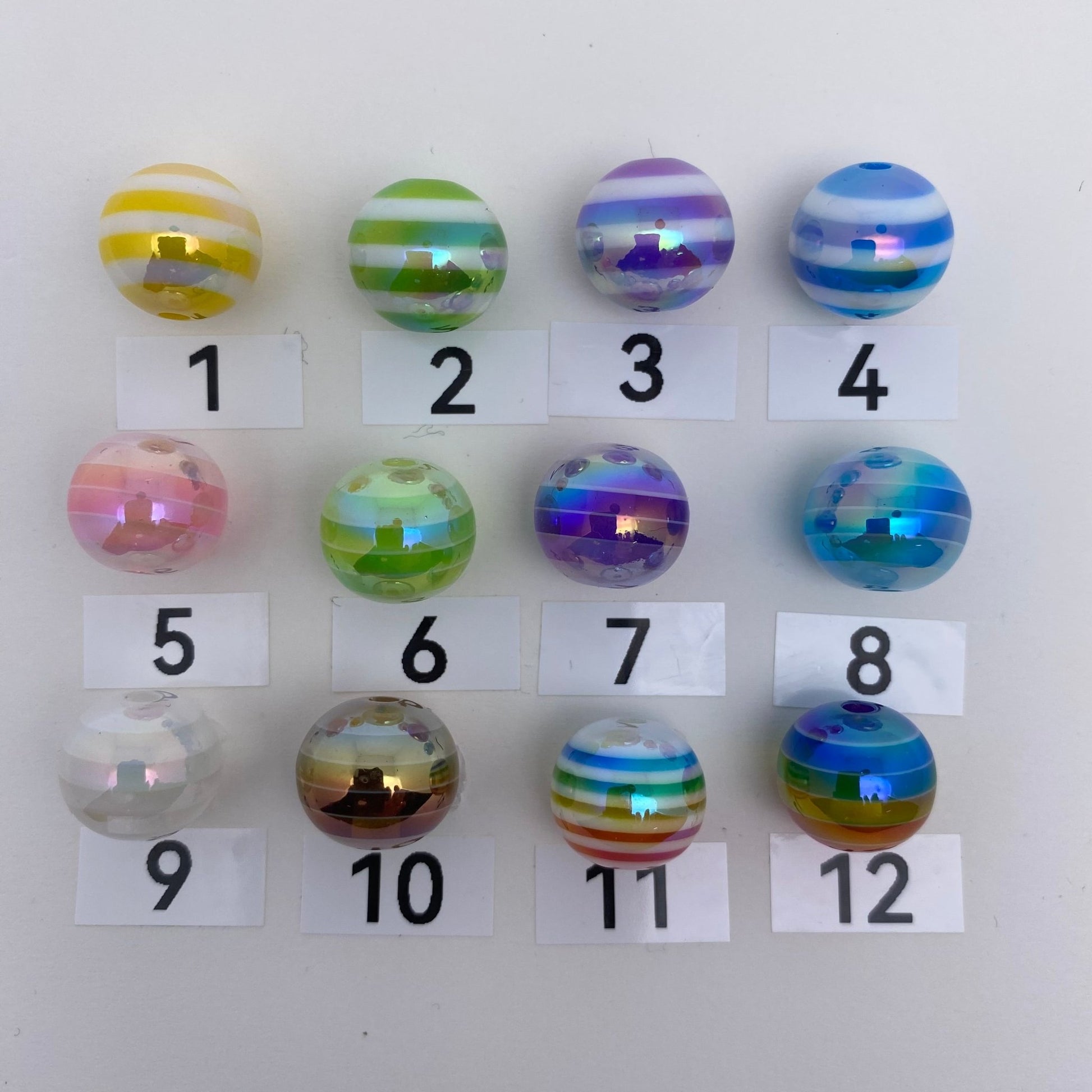 113. stripes UV round 16mm beads - Romo bead