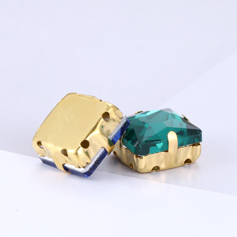 Square paw drill with gold base four-corner paw drill for hole-piercing, hand-sewn drill, wedding dress accessories, gold base square paw drill
