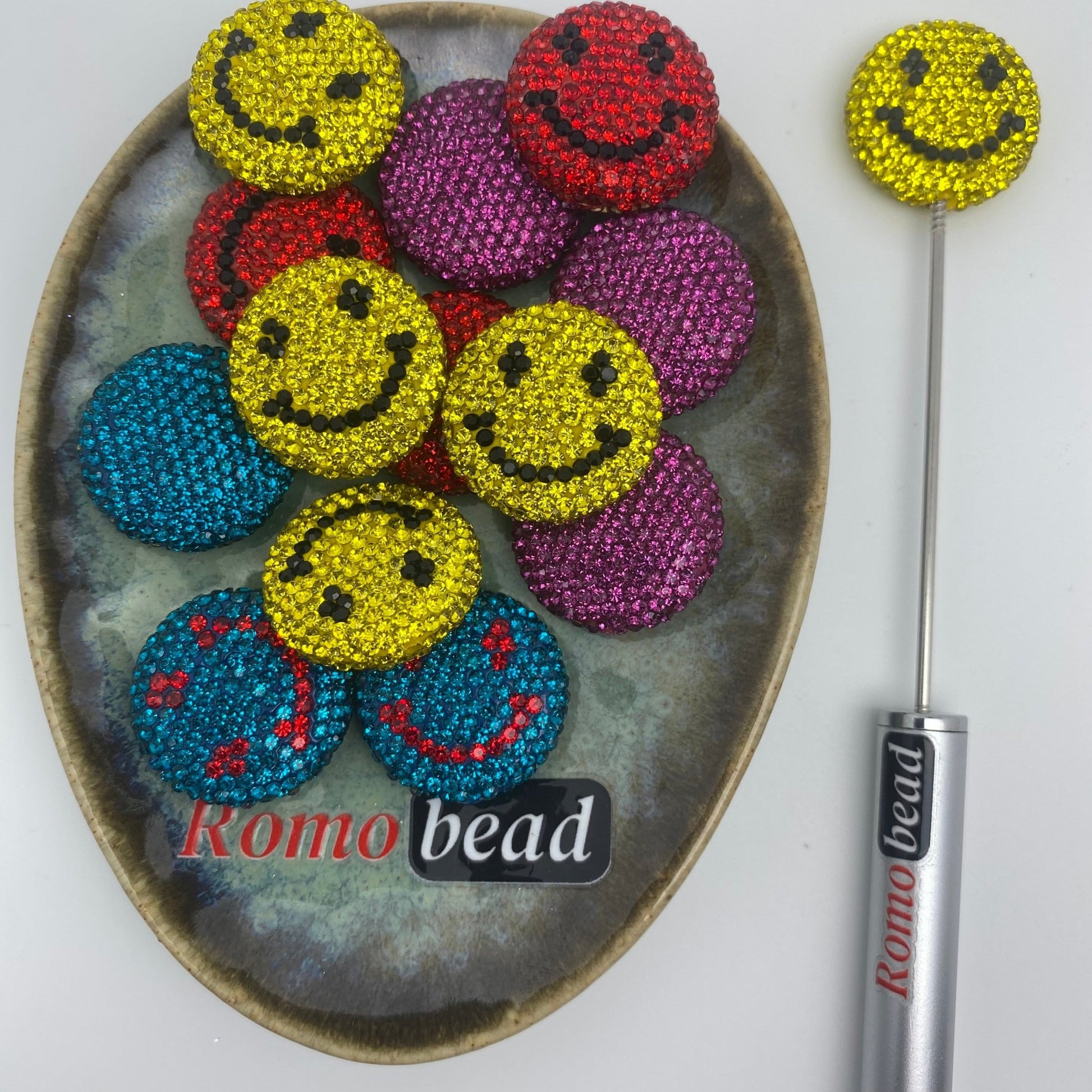 142. rhinestone smile emoji fancy - Romo bead