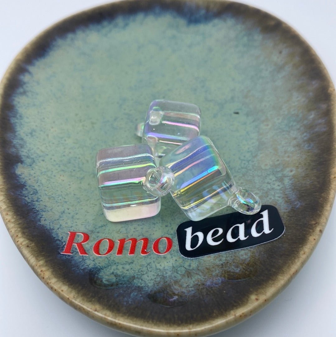 18. clear UV pendant cube beads - Romo bead