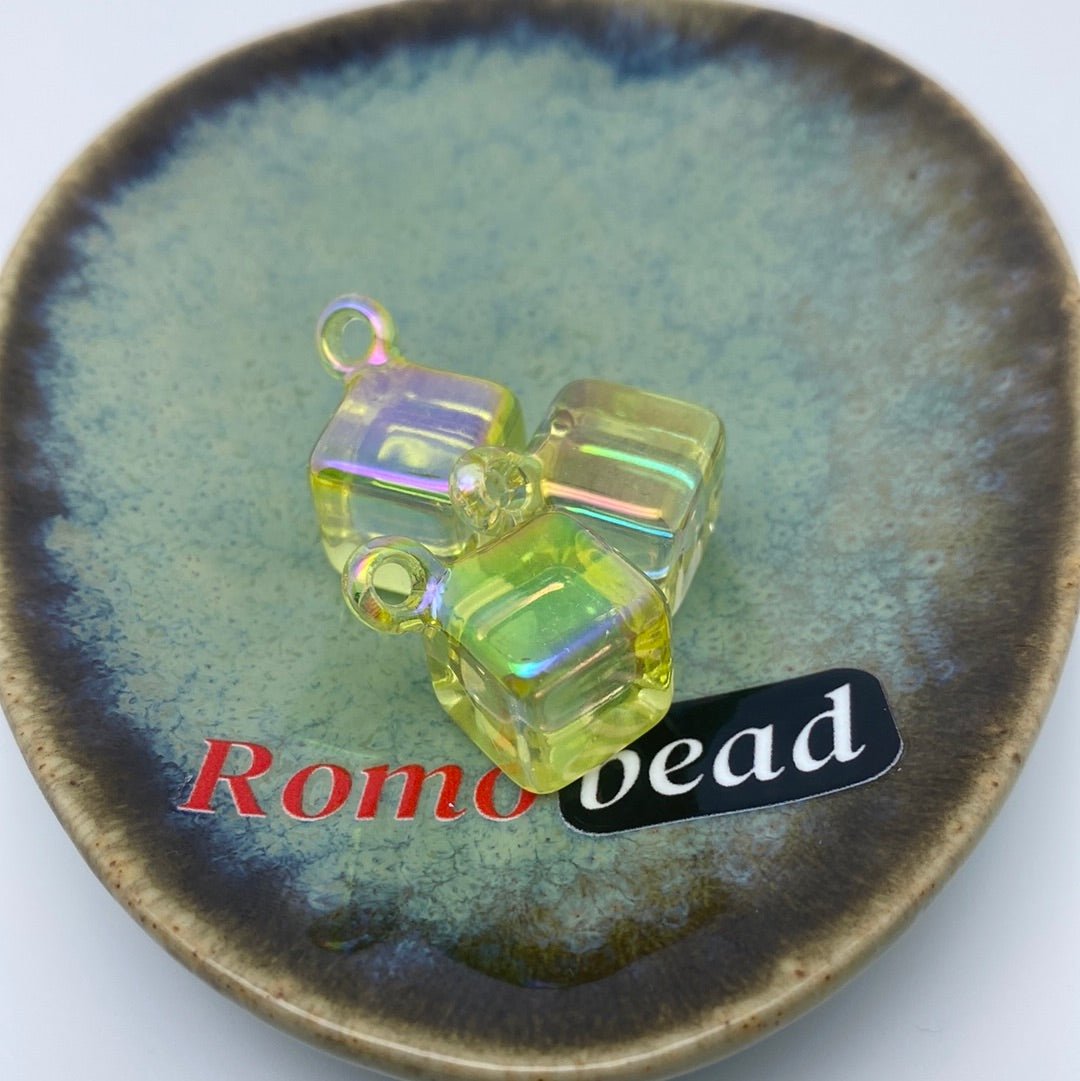 18. clear UV pendant cube beads - Romo bead