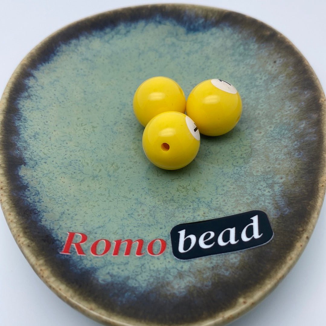 26. billiard round beads - Romo bead