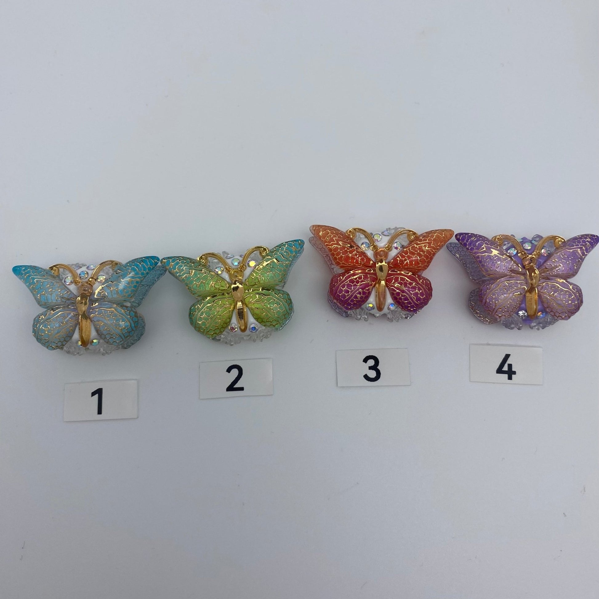 262.supper fancy butterfly - Romo bead