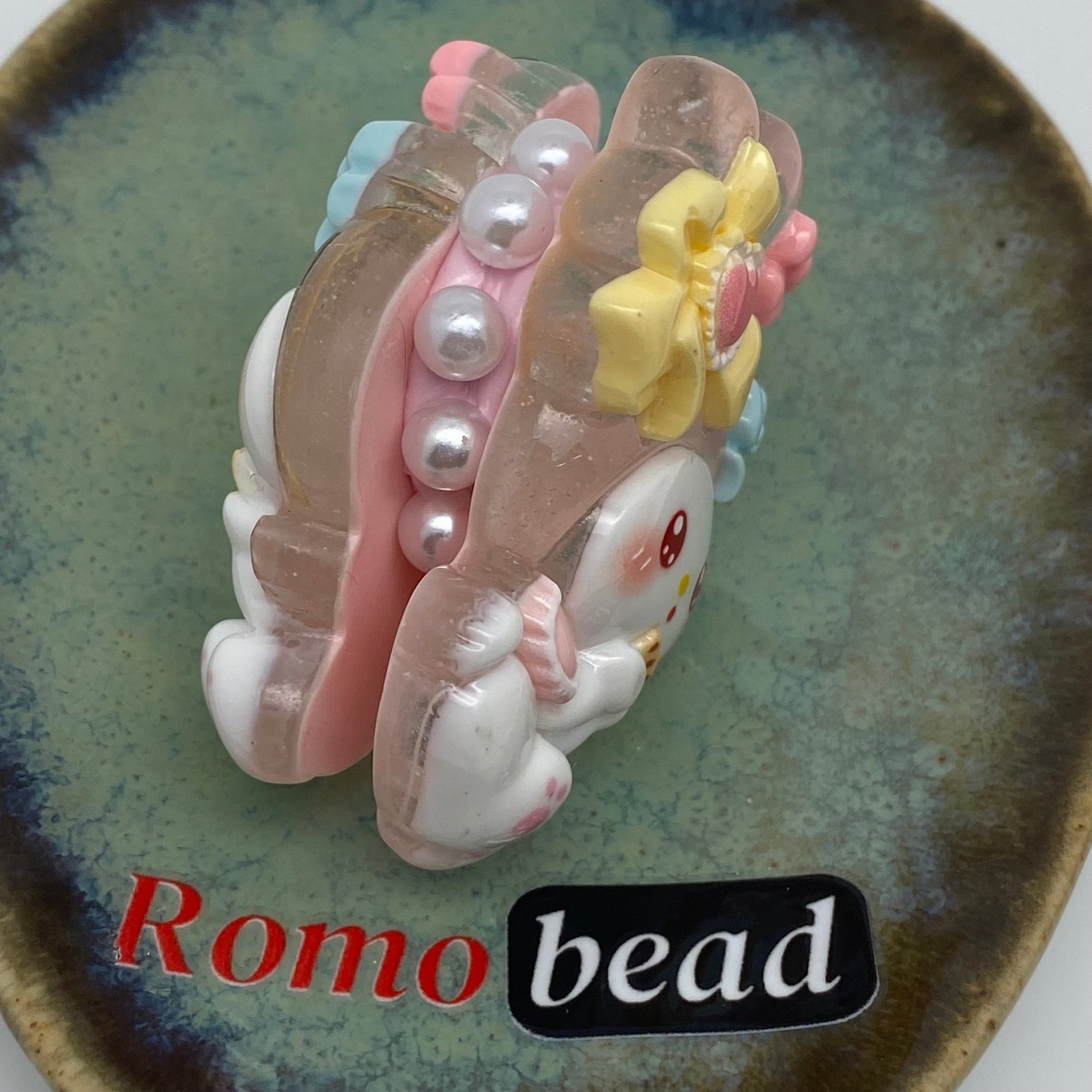 265.supper fancy characters - Romo bead