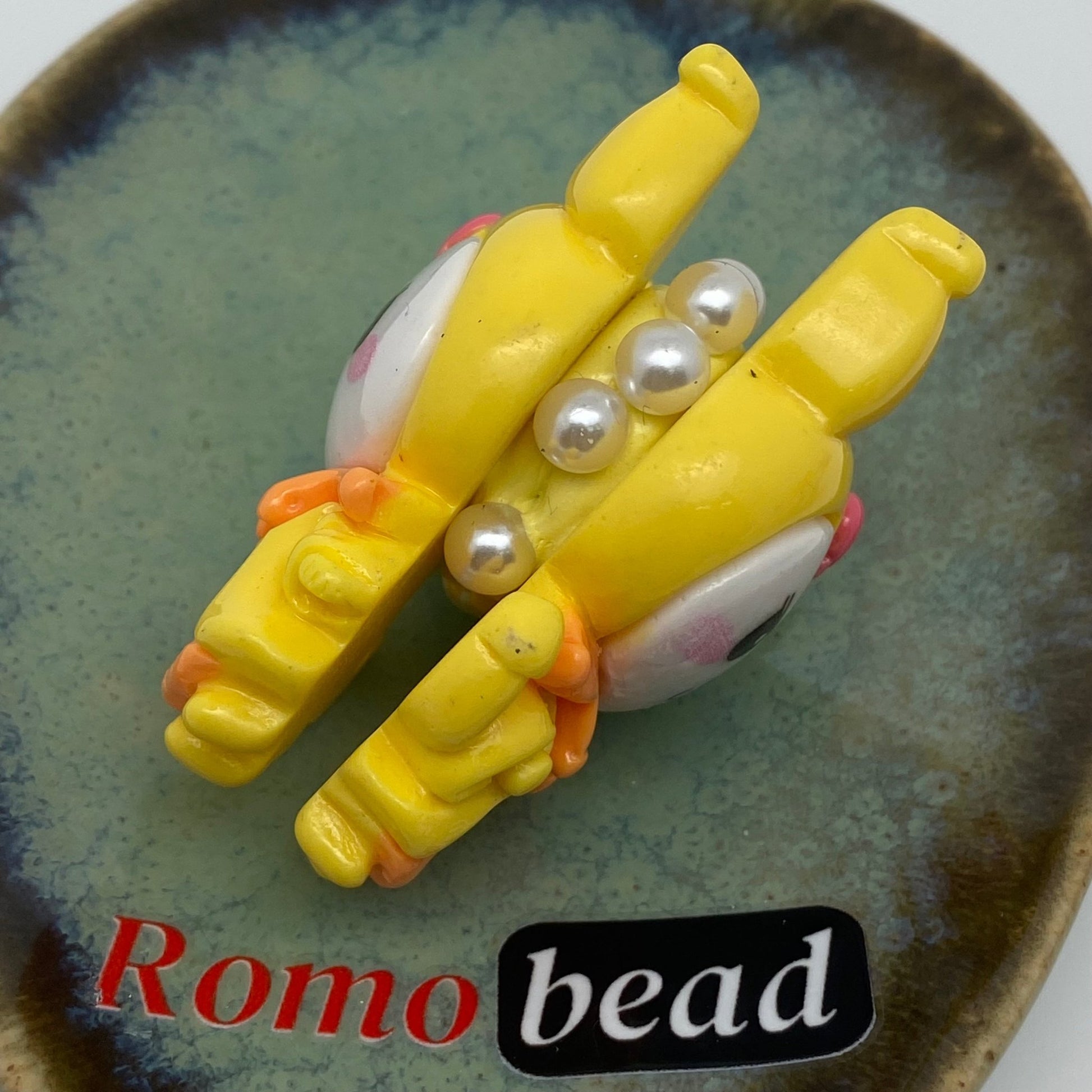 265.supper fancy characters - Romo bead