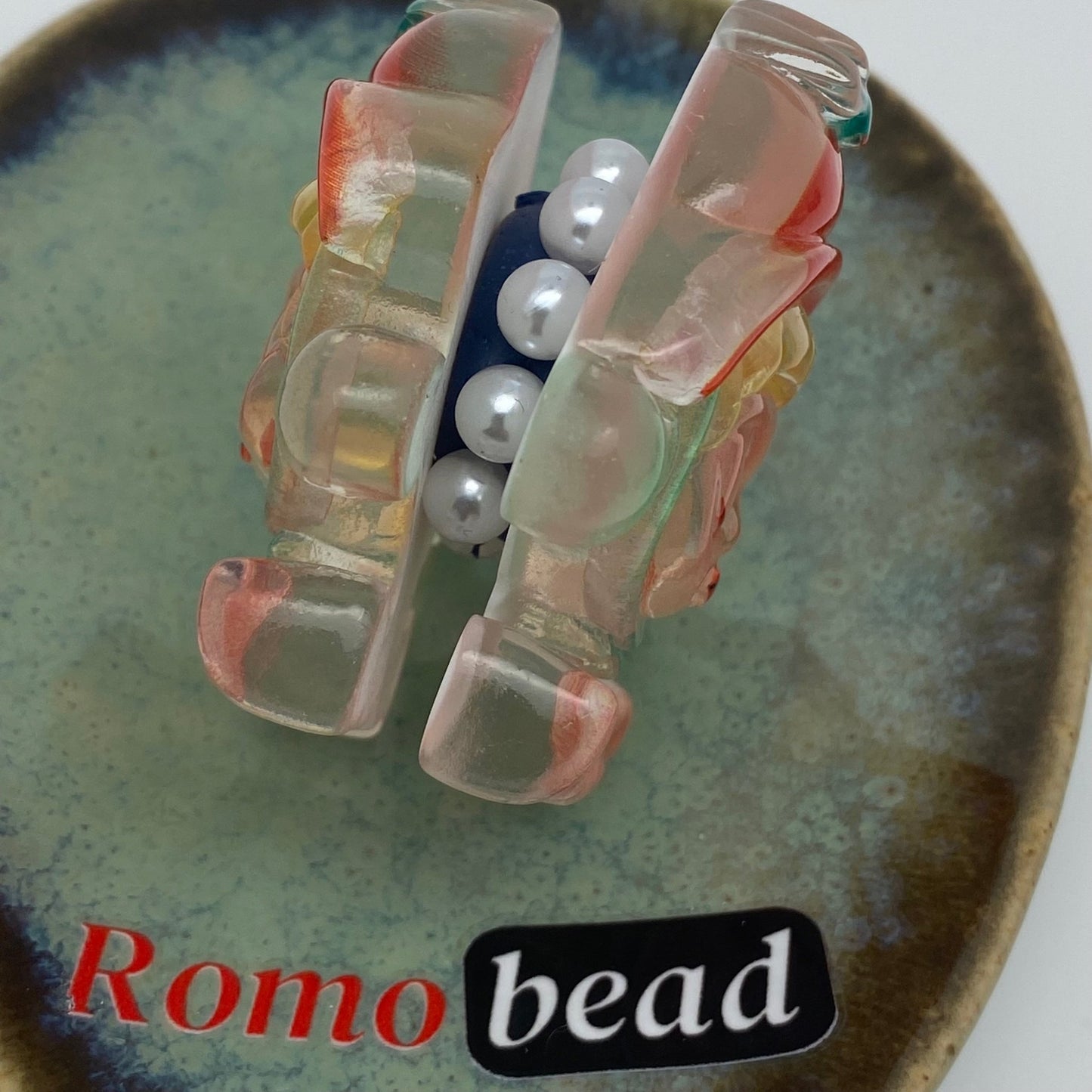 265.supper fancy characters - Romo bead