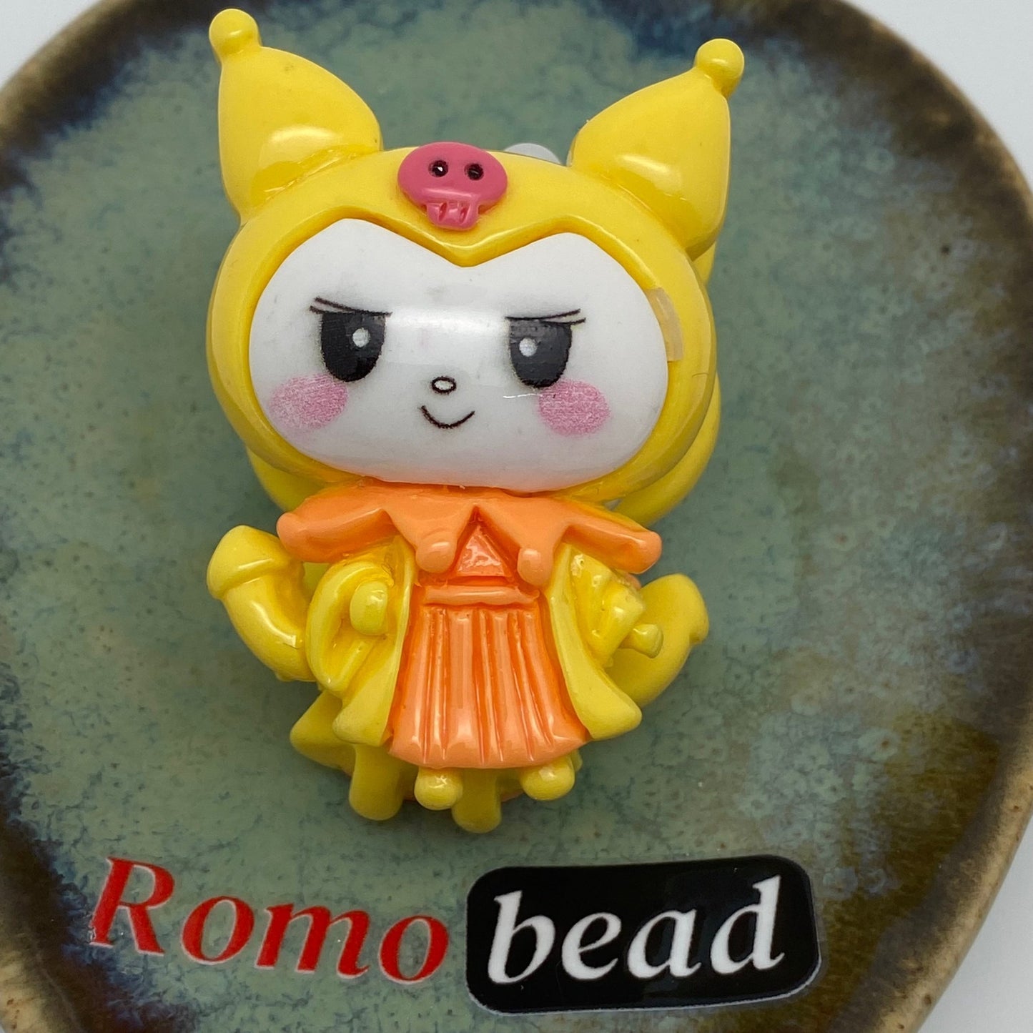 265.supper fancy characters - Romo bead