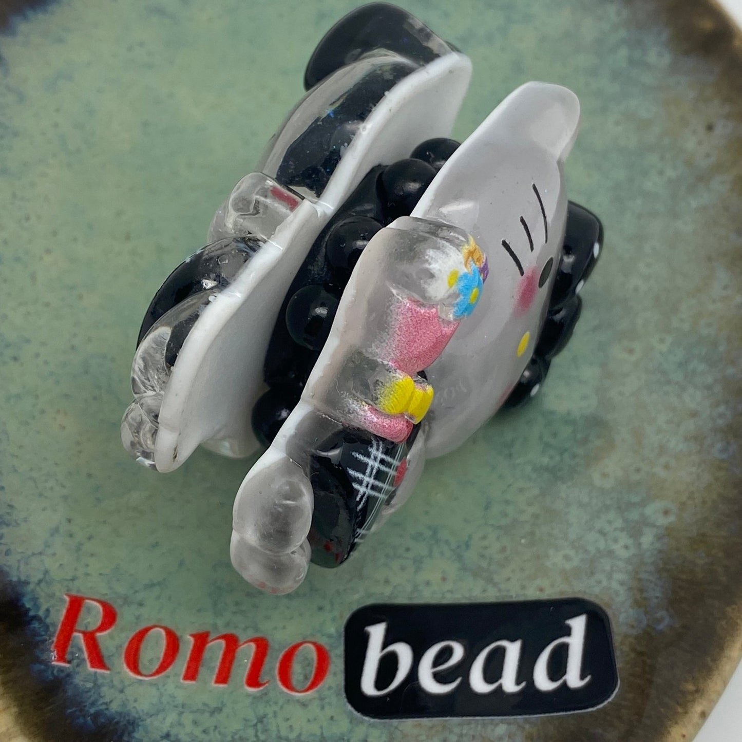 265.supper fancy characters - Romo bead