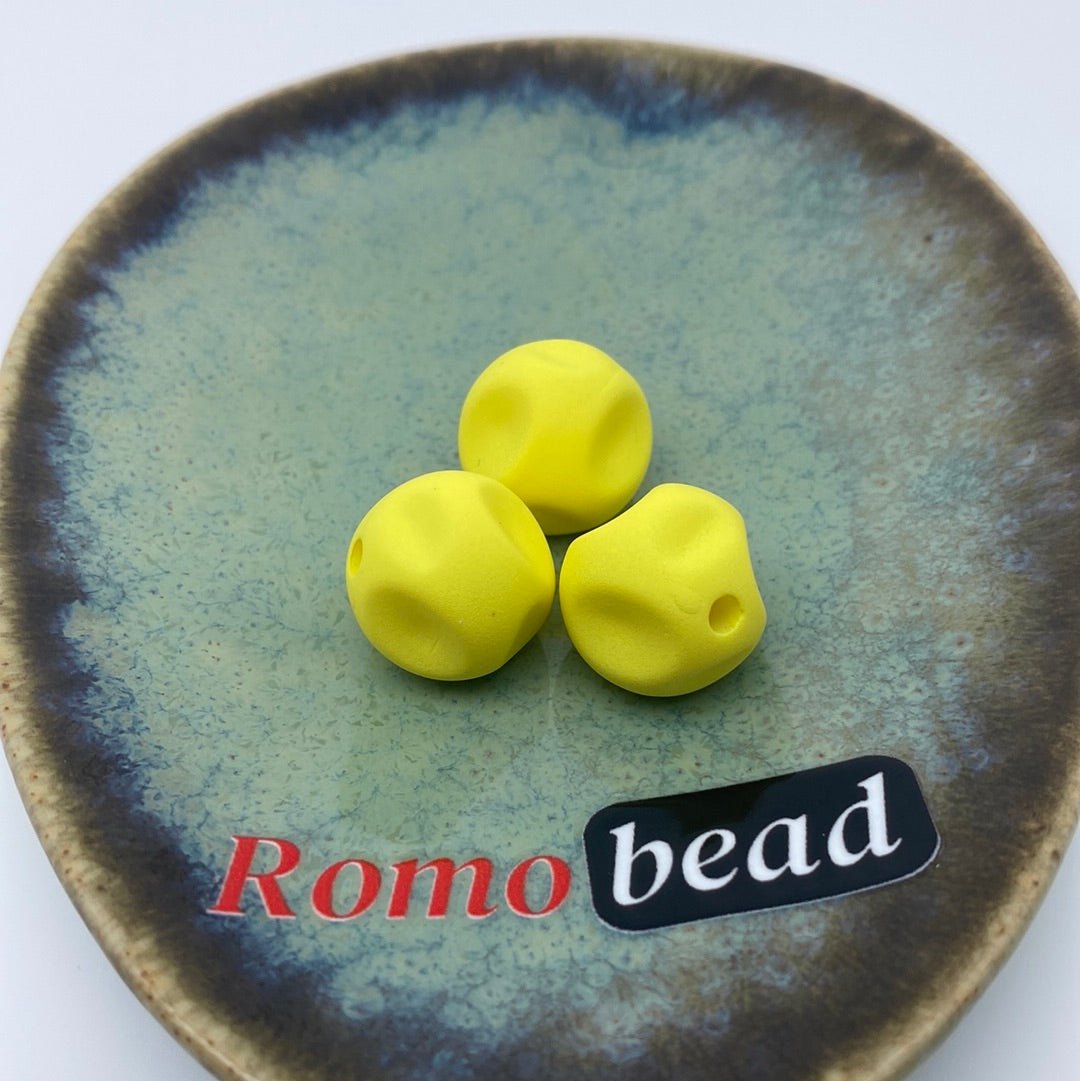 28. - Romo bead