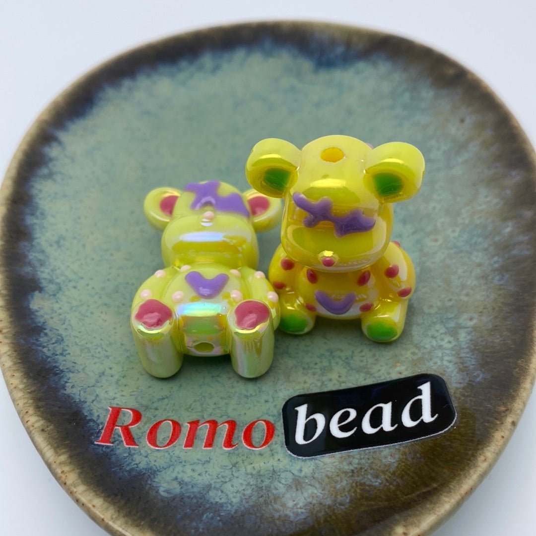 32. Shiny hand made UV print bear beads - Romo bead