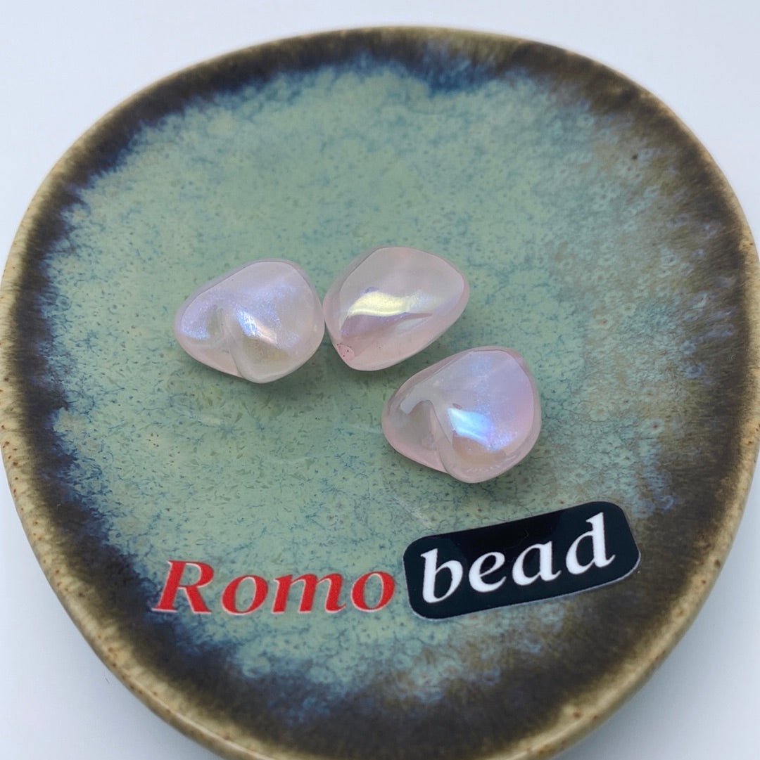 59. clear heart beads - Romo bead