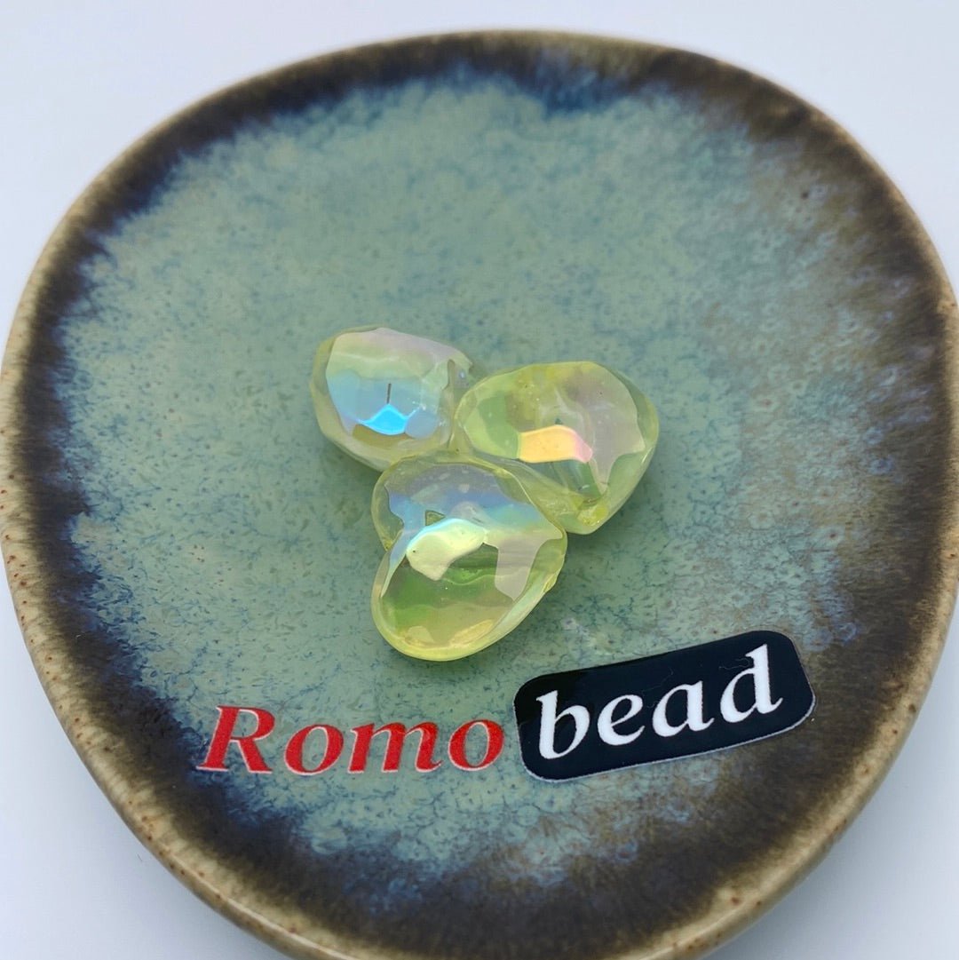 59. clear heart beads - Romo bead