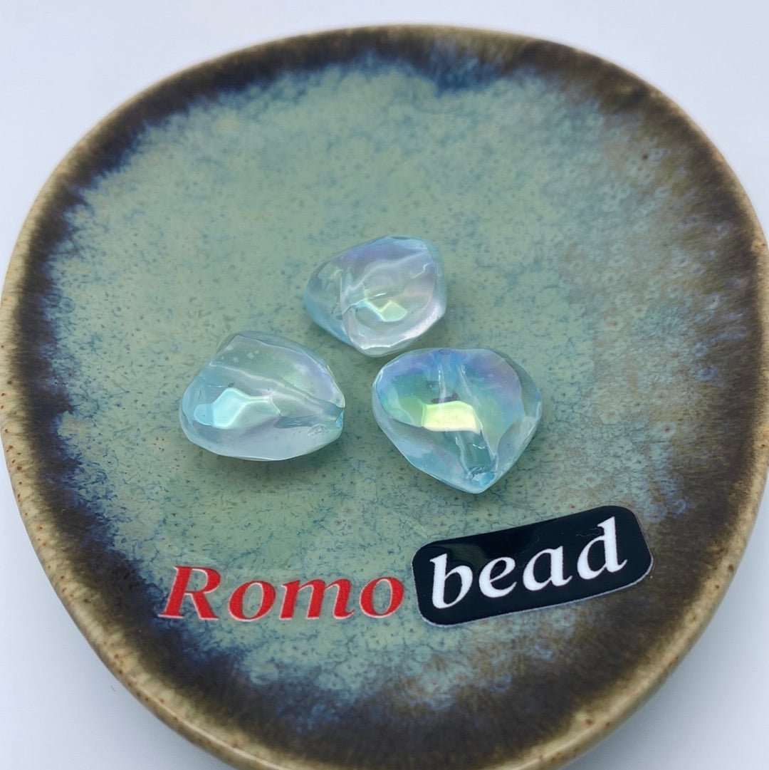 59. clear heart beads - Romo bead