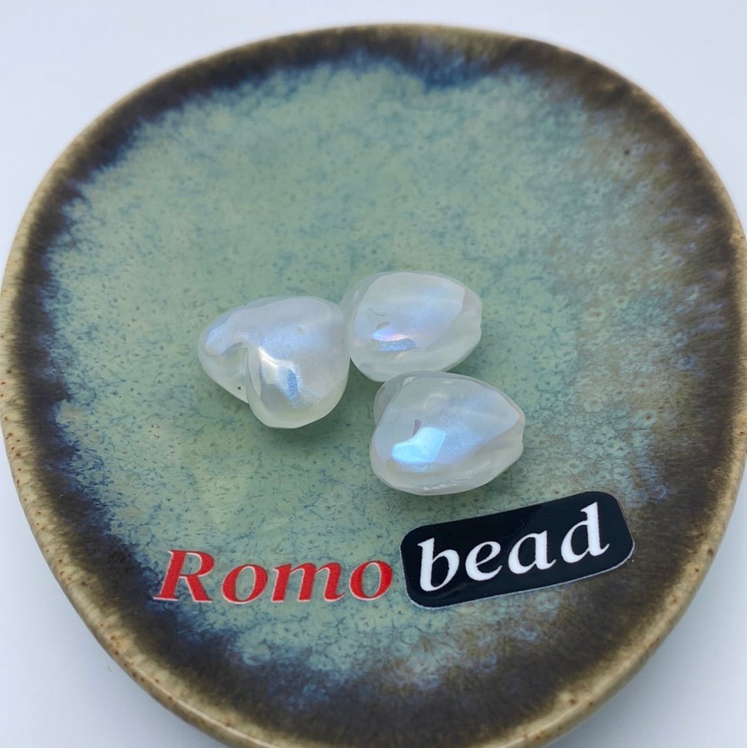 59. clear heart beads - Romo bead