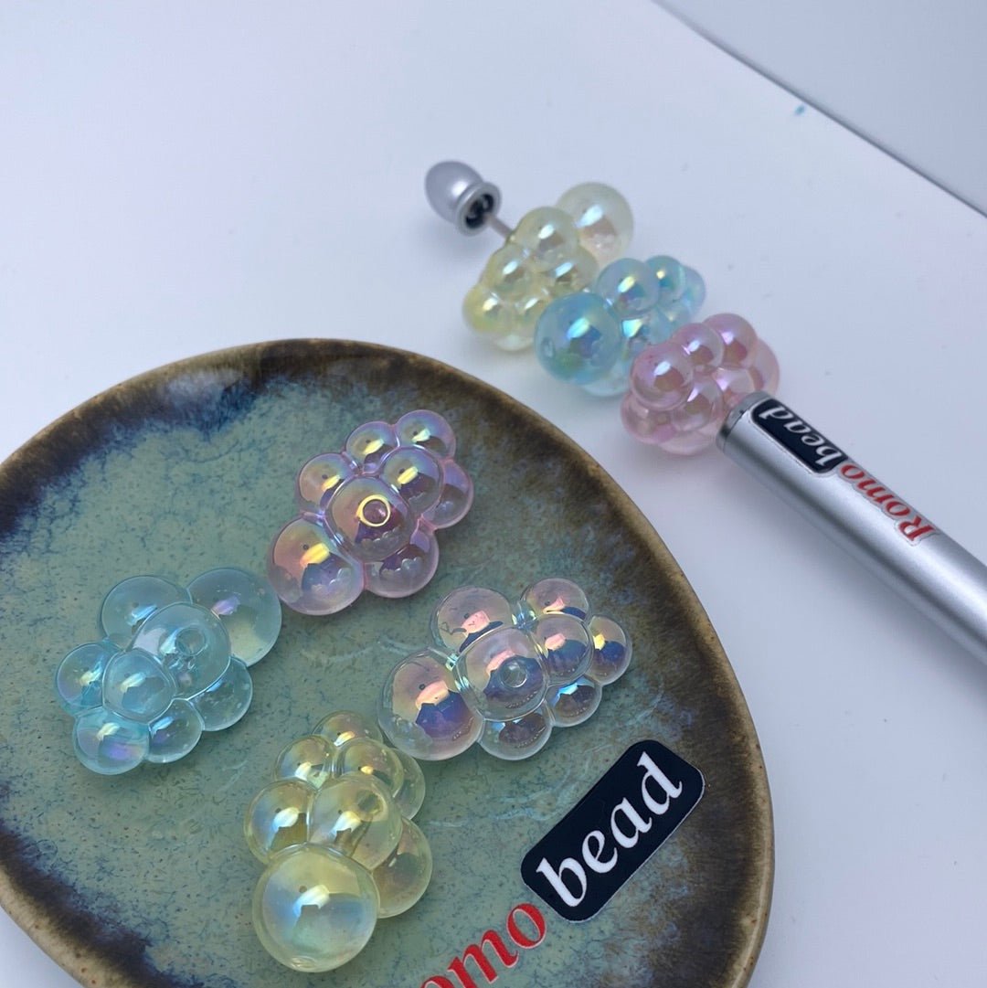 61. clear clouds uv beads - Romo bead