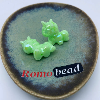 63. unicorn uv beads - Romo bead