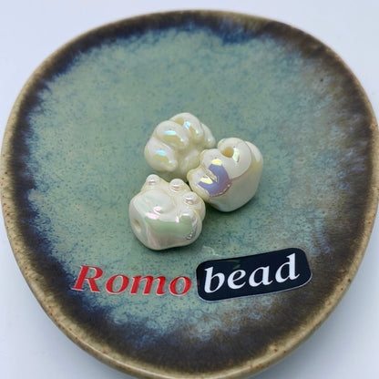 65. paw claws uv beads - Romo bead