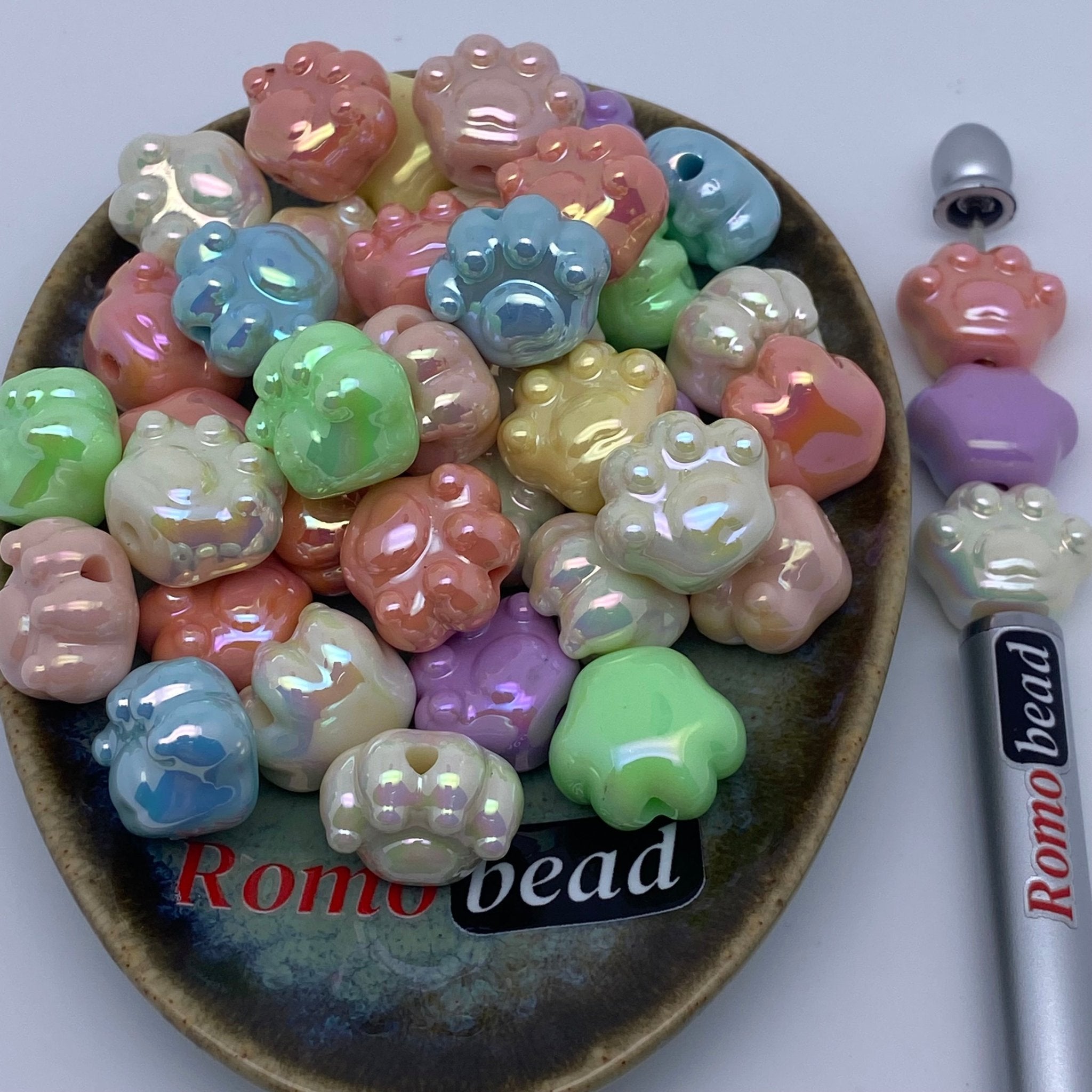 65. paw claws uv beads - Romo bead