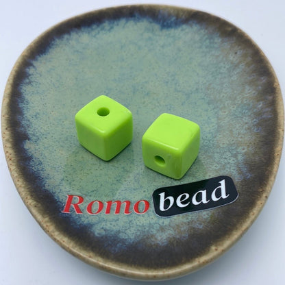 66. cube beads - Romo bead