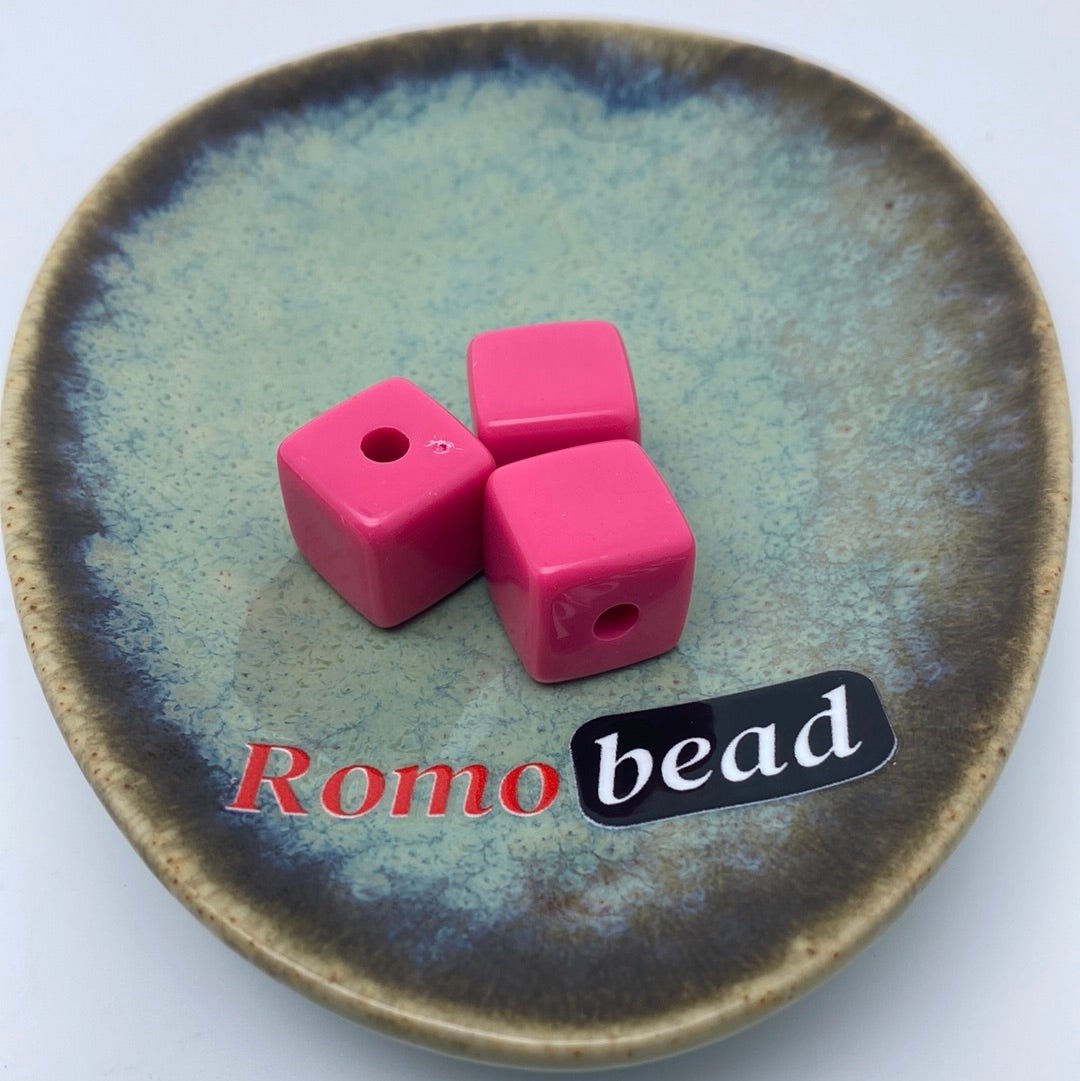 66. cube beads - Romo bead