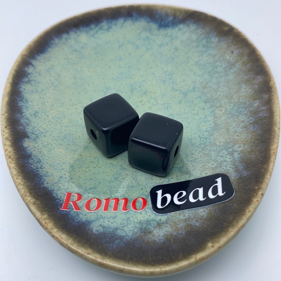 66. cube beads - Romo bead