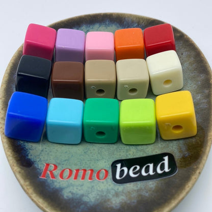 66. cube beads - Romo bead