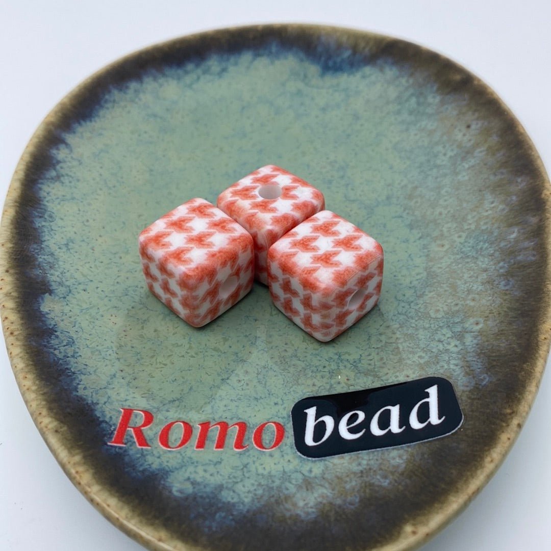 67. cube print beads - Romo bead