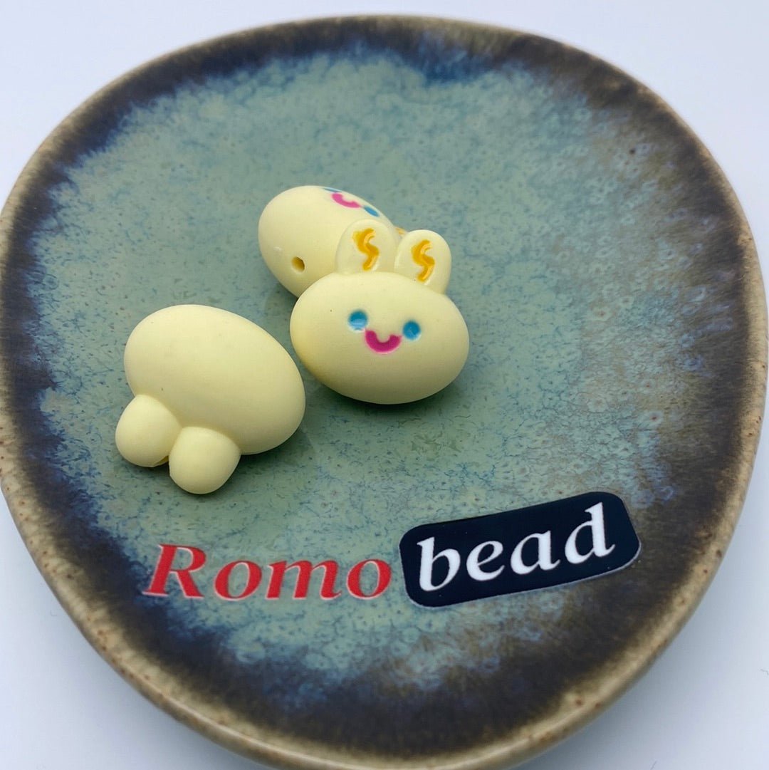 71. rabbit head beads - Romo bead