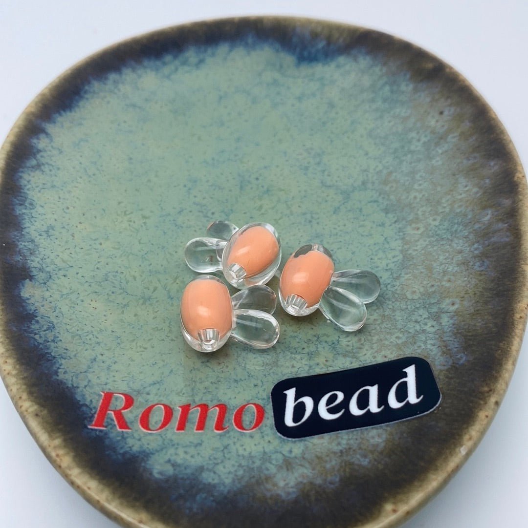 74. butterfly and rabbit head clear beads - Romo bead