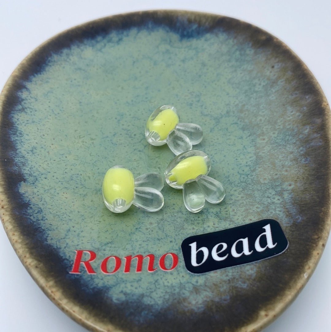 74. butterfly and rabbit head clear beads - Romo bead