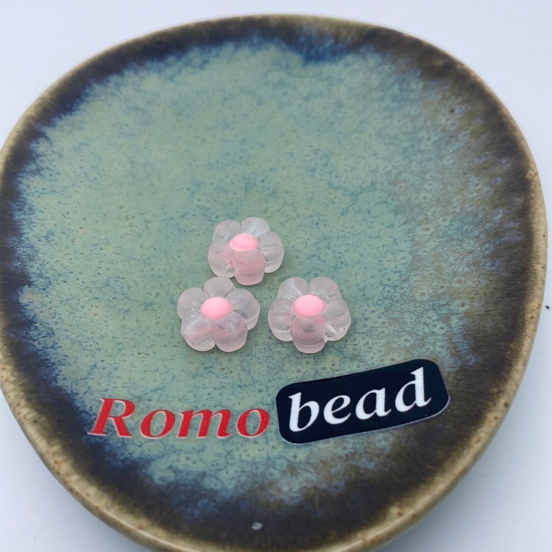 75. clear and frosted flower beads - Romo bead