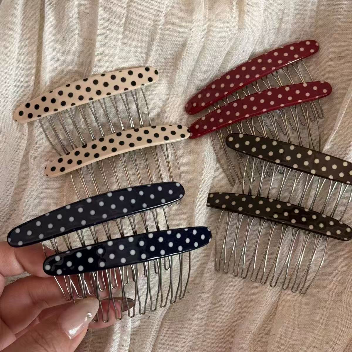 Korean polka dot oval bangs inserted comb broken hair finishing artifact hair inserted into the back of the woman's head upside down comb hairpin