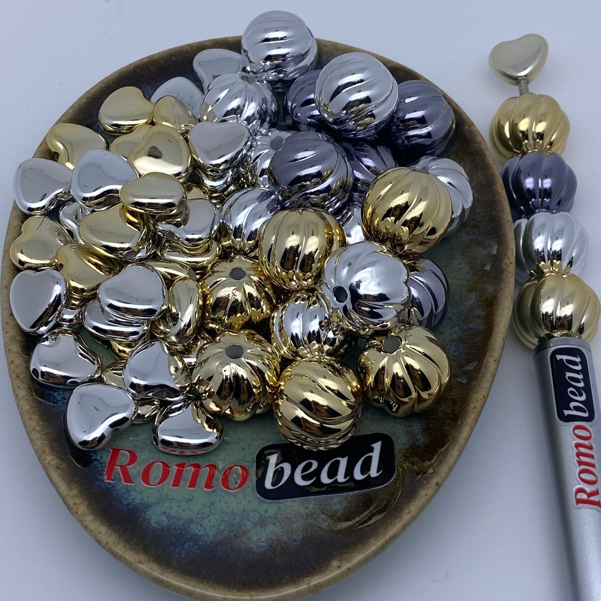 9. pumpkin and heart beads - Romo bead