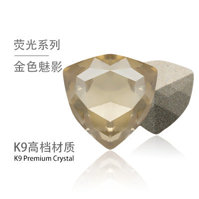 Fat triangle pointed bottom, special-shaped crystal diamond, tiger head glass diamond, clothing, shoes, bags, accessories, accessories, fat triangle rhinestone