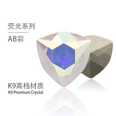 Fat triangle pointed bottom, special-shaped crystal diamond, tiger head glass diamond, clothing, shoes, bags, accessories, accessories, fat triangle rhinestone