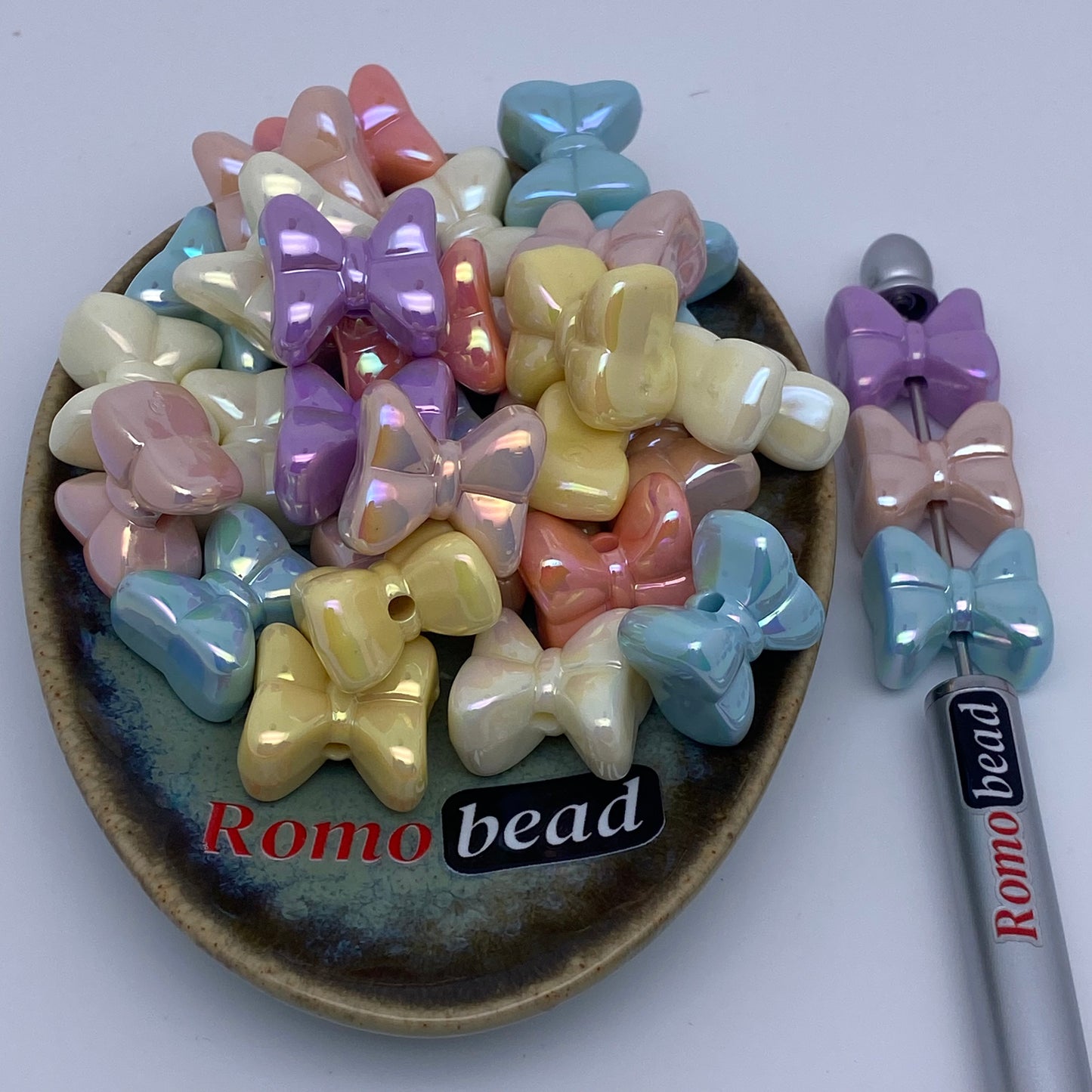 89. Bow Uv beads