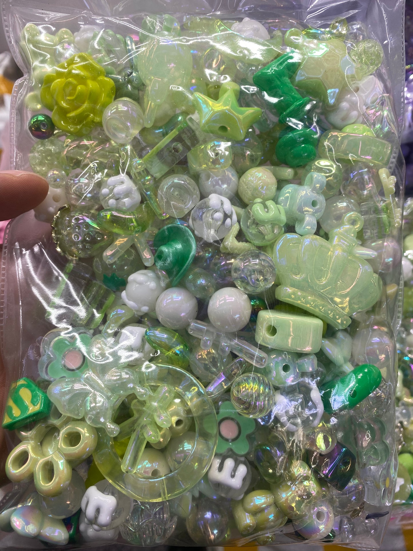 341. Collection regular beads green colors