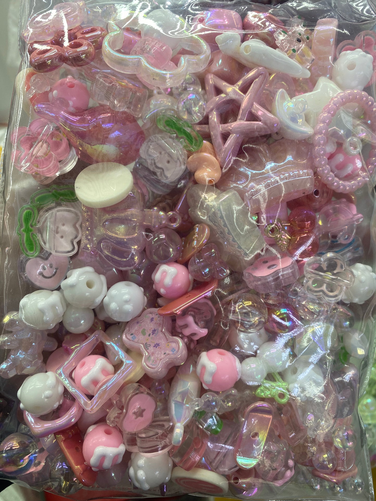 338. Collection regular beads pink colors