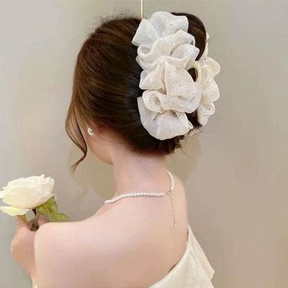 Black cloud bubble hair clip, small volume, sophisticated half-up, small claw clip, back hair updo, shark hair with hair styling flowers