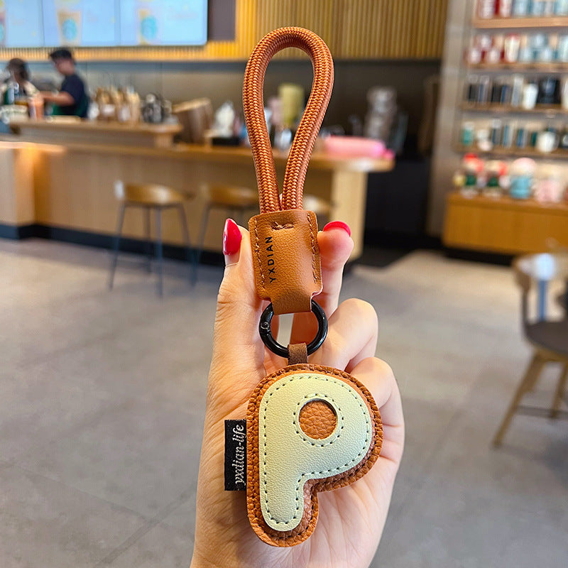 Creative PU leather 26 English letter keychain pendant simple couple car bag keychain pendant gift