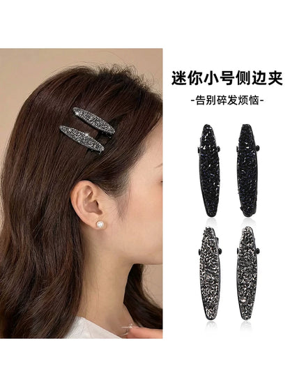 2026 New Super Attractive Side Hair Clip, Small Bangs Hair Clip, Rhinestone Duckbill Clip on the Forehead, Sophisticated Feel