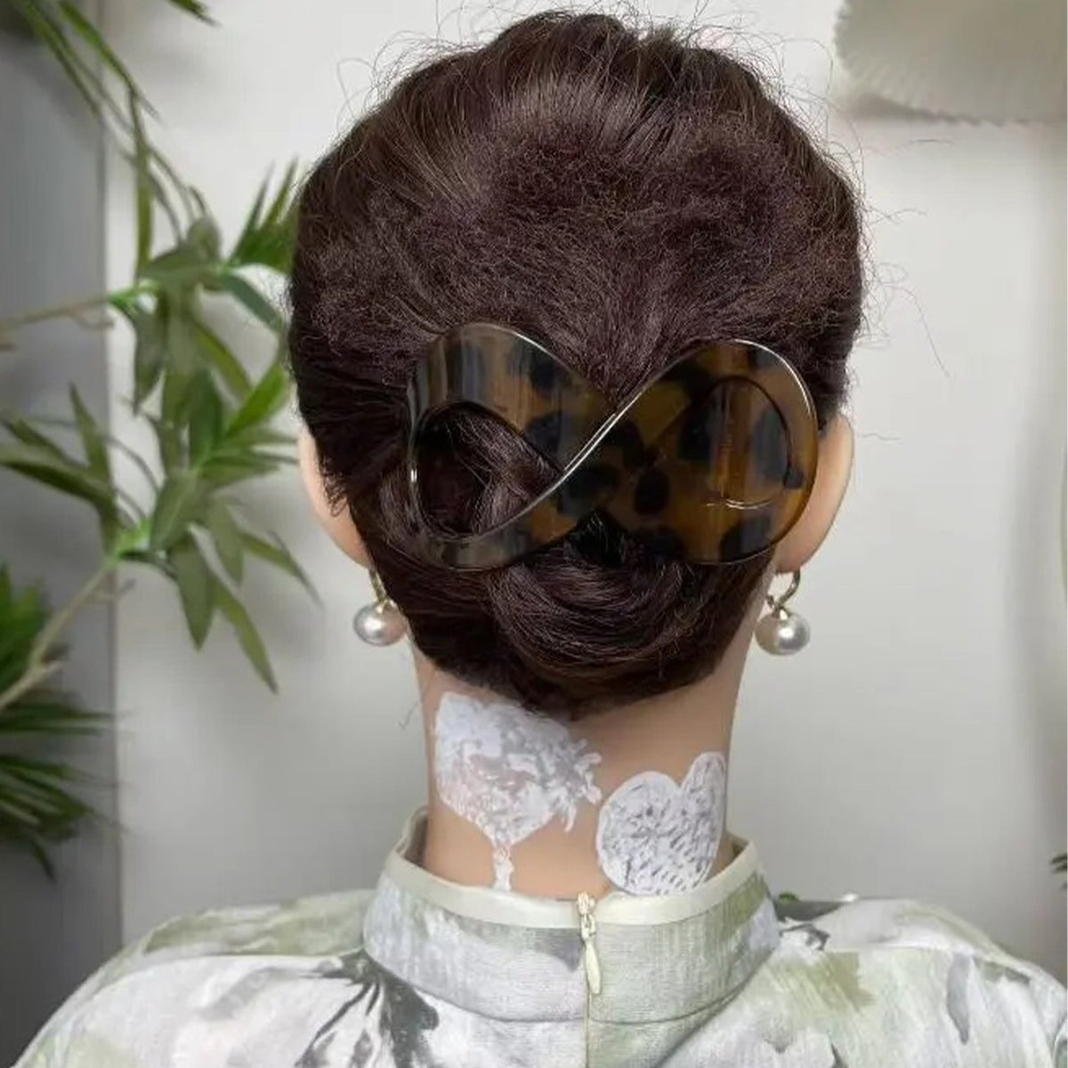 Large Updo Claw Hair Clip Headwear for Women, High-End 2026 New Style Duckbill Clip for the Back of the Head Without Insertion, Duckbill Clip Hair Clip