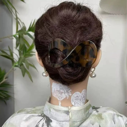 Elegant figure-8 hair clip for women, fashionable leopard print polka dot hairpin, frosted updo, shark clip headwear